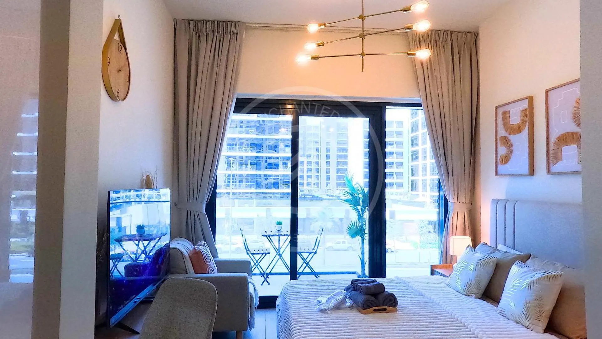 Luxury Stay In Meydan, Furnished Studio With Wifi, Terrace, Gym, Pool & Free Parking Dubai
